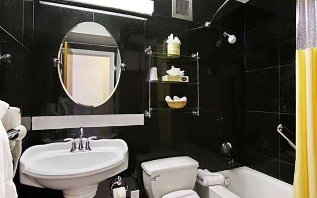 Ramada by Wyndham North Bergen