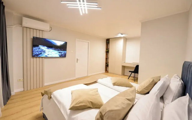 Libra Apartment - Two Bedrooms - 5 Guests - Next To Cismigiu Gardens