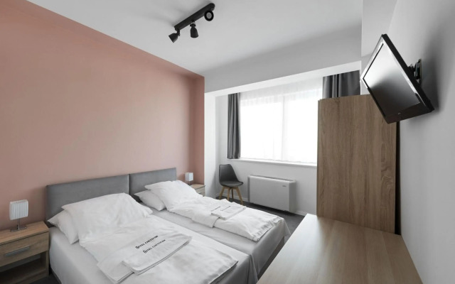 Chesscom Hotel