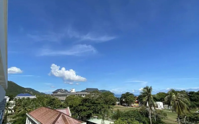 Nha Khach Con Dao