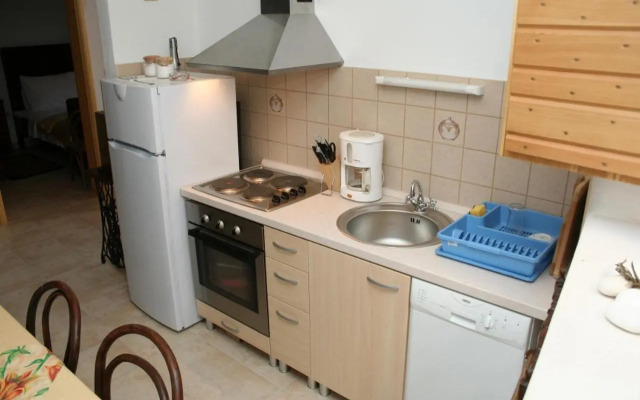 Apartments by the sea Vrboska (Hvar) - 4601