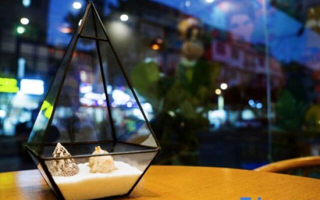 T-Moon Hotel (Nanmenwan)