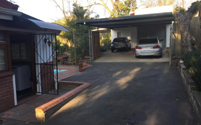 Luvuyos Guest House Pmb