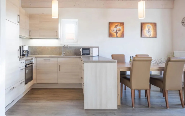 Exklusiv Eingerichtetes Ferienhaus in Strandnahe