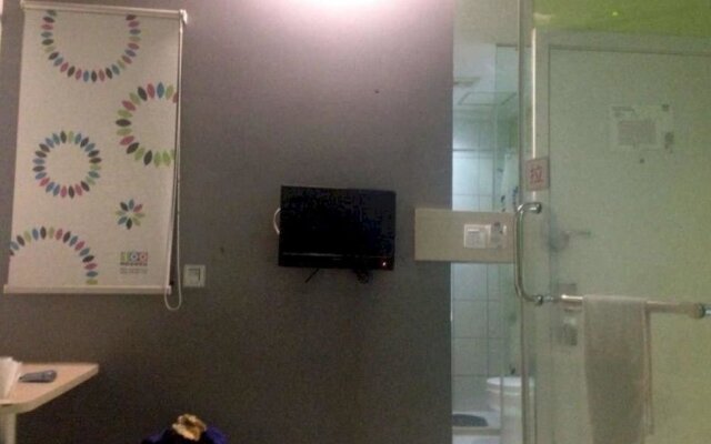 100 Hotel