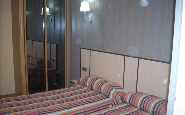 Hotel Corona de Castilla