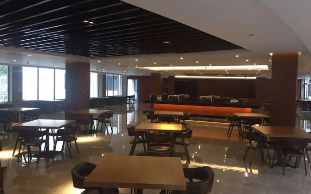 Shennongjia Jinghe Hotel