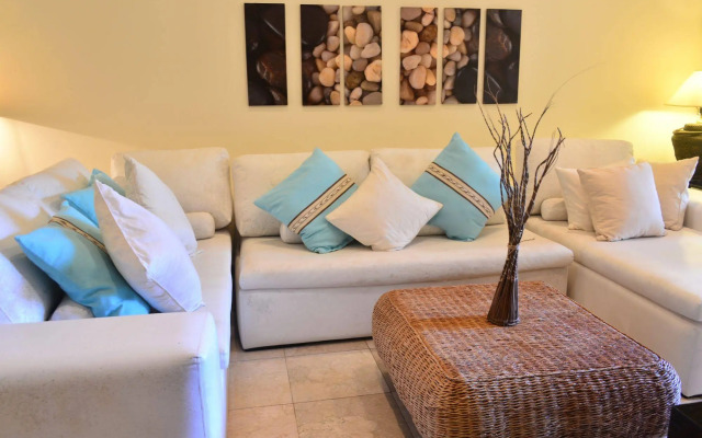 Residencia El Faro by Rentals Your Way