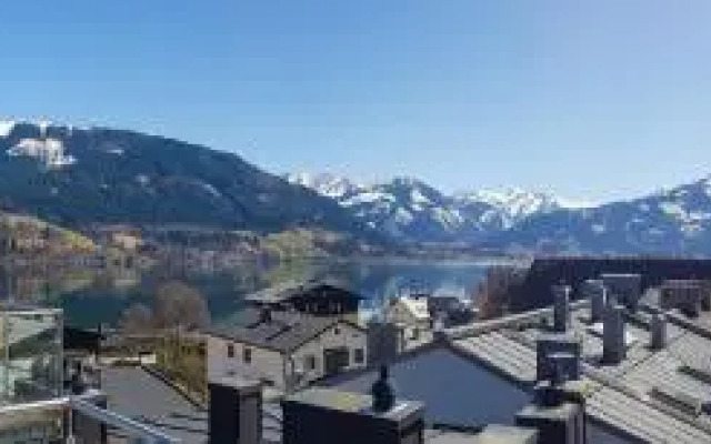Penthouse Zell am See by Kaprun Rentals