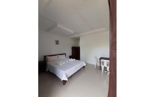OYO 502 Roberto's Resort