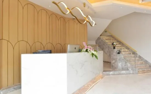 Su Shi Light Luxury Hotel (Shanghai Wujiaochang Fudan University Branch)