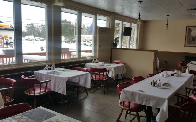 Mazinaw Residence Inn