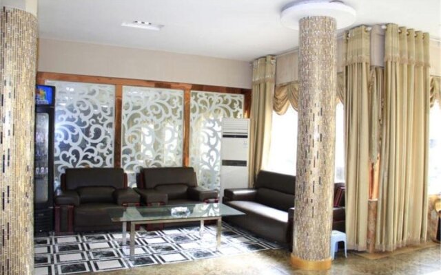 Heze Haotai Hotel