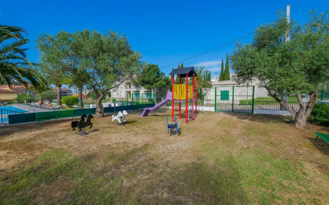 Rescator Resort 326 In Roses