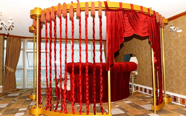 Grand Amisos Hotel