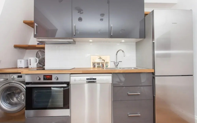 Quality Apartment Shaftersbury Avenue