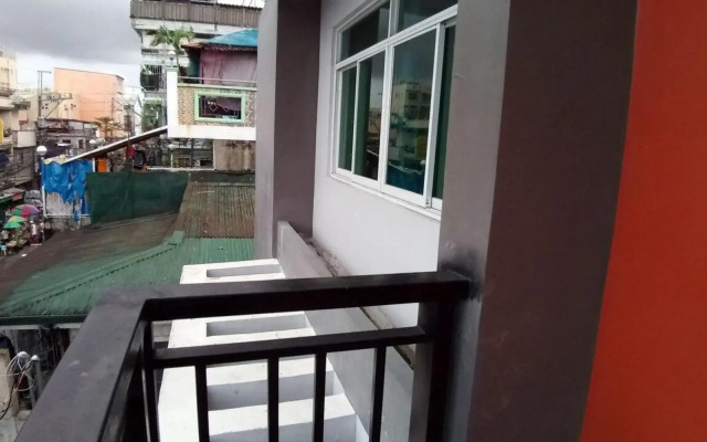 Spacious Cozy Room for Rent Near NAIA