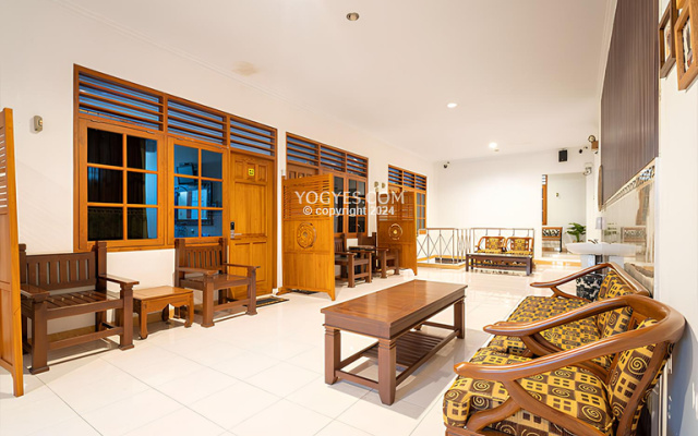 Hotel Bukit Uhud Yogyakarta – Lobby – Yogyakarta