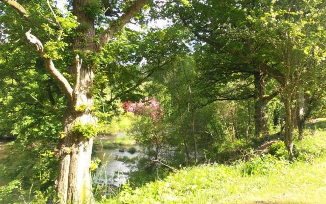 28 Riverside, Caer Beris Holiday Park