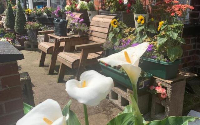 The George Guest House