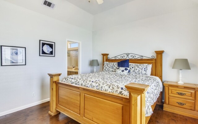 Kahala 11835 - 6 Br Home