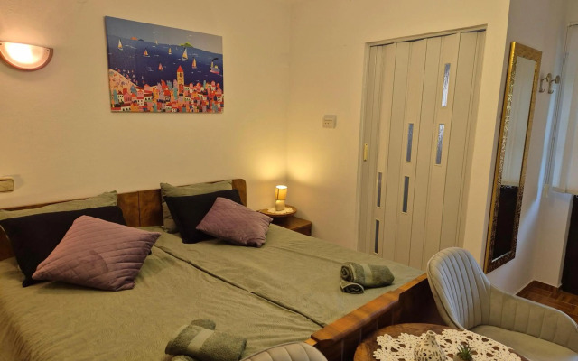 Lovely 2-bedroom apartment in Novi Vinodolski