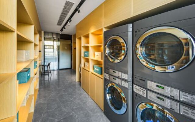 Ni Hao Hotel (Xinxiang Zhiye Jishu Xueyuan Pingyuanhu Campus)