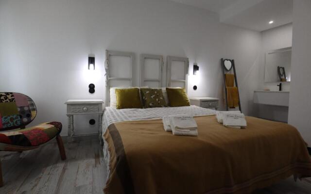 Apartamentos Beco dos Quartinhos - FREE WIFI - NETFLIX - BY BEDZY
