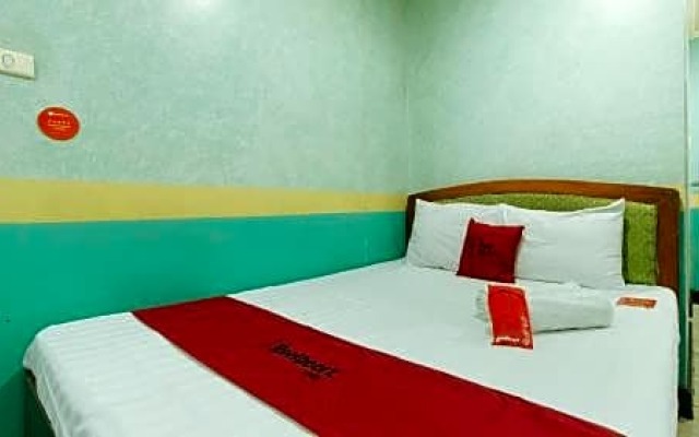 RedDoorz @ La Brea Inn Baguio