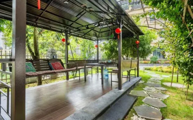 Tengchong Yuntian Hot Spring Homestay