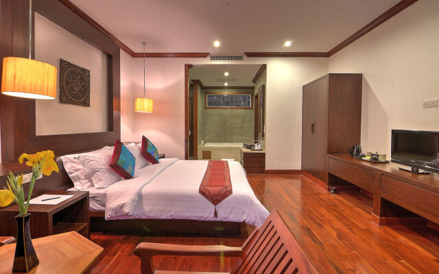 The Moon Residence & Spa
