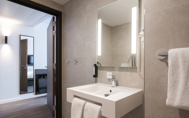 B&B HOTEL Antwerpen Centrum