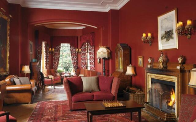 Macdonald Pittodrie House