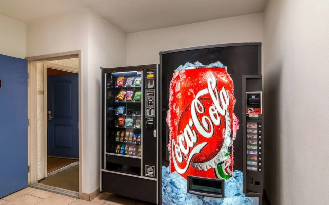 Motel 6 Bell Gardens, CA - Los Angeles