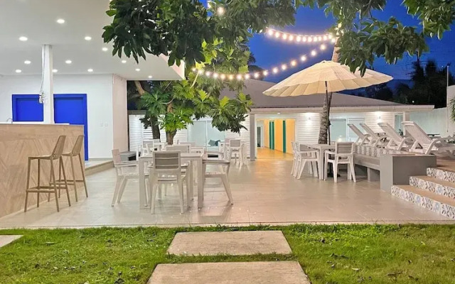 Zaba Beach House