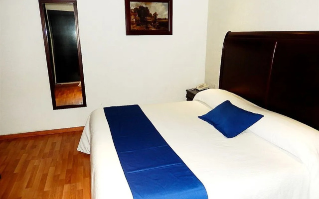 Roma, Suites & Business Center