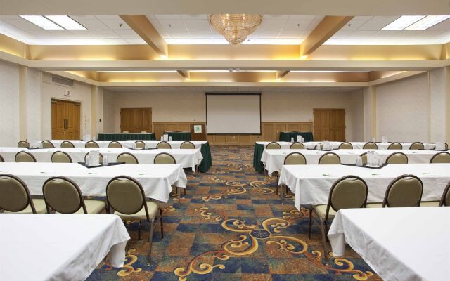 Holiday Inn Great Falls- Convention Center by IHG