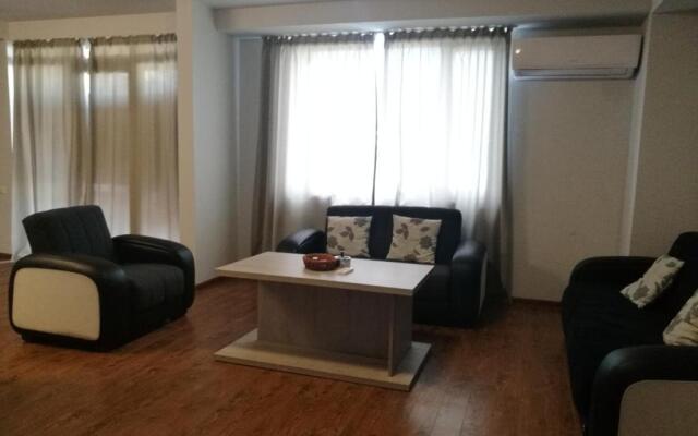 Marjanishvili Apartment