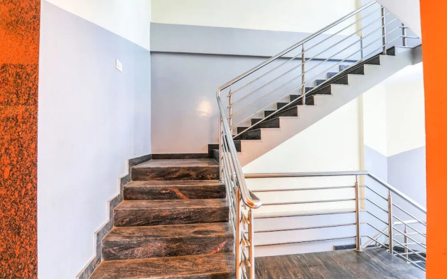 OYO 10335 Platinum Hotel