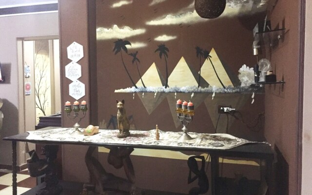 Explore Cairo From A Cozy Designed apt