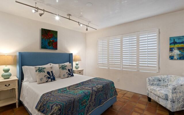 Casa Artista - A Work Of Art, One Block to Canyon Rd