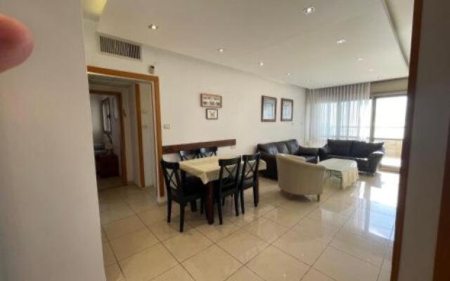 Netanya Dreams Luxury Apt.W02