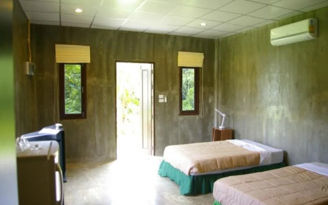 Moragot Resort(มรกต รีสอร์ท)
