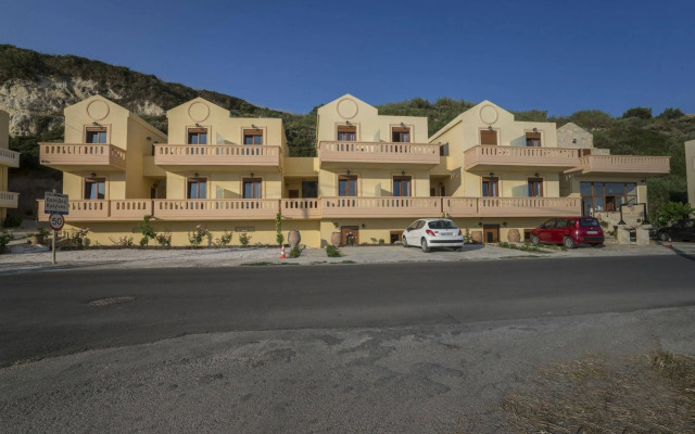 Porto Kalyves Seaside Apartments