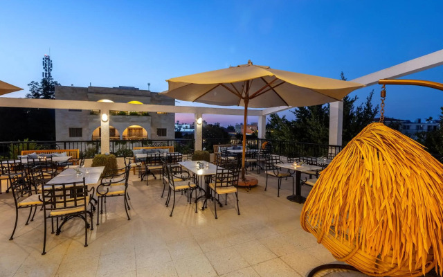 Stephanos Hotel Apts