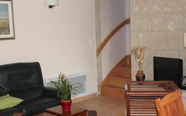 Gîte Savigny-en-Véron, 3 pièces, 4 personnes - FR-1-381-209