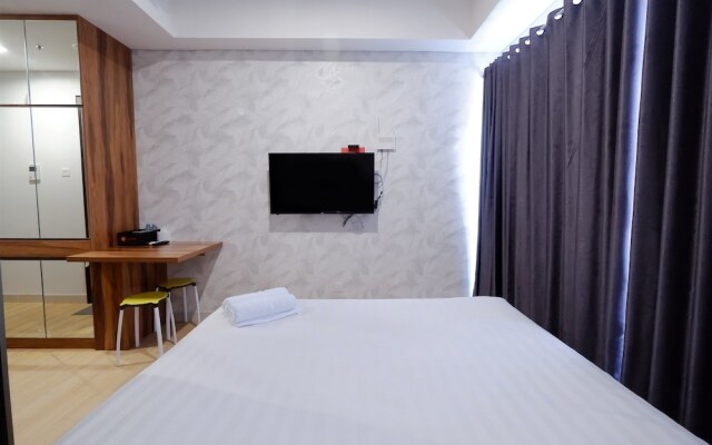 Comfortable Studio Puri Mansion Apartment