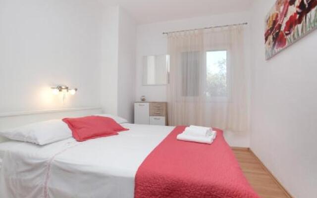 Apartman Tone