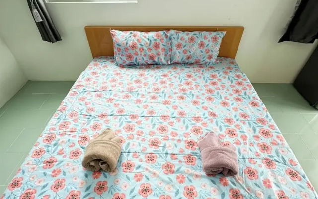 At Samutsakorn Suansom