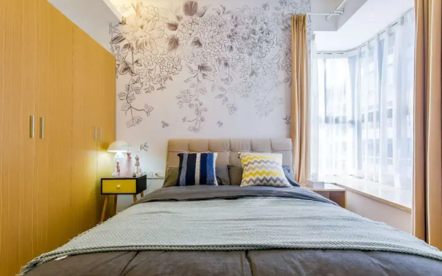 Locals Boutique Apartment Jiuzhou Port.6